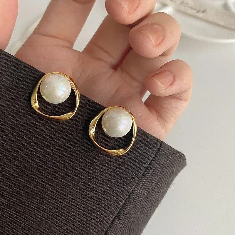 Emma Vintage Pearl Earrings-Westeryn