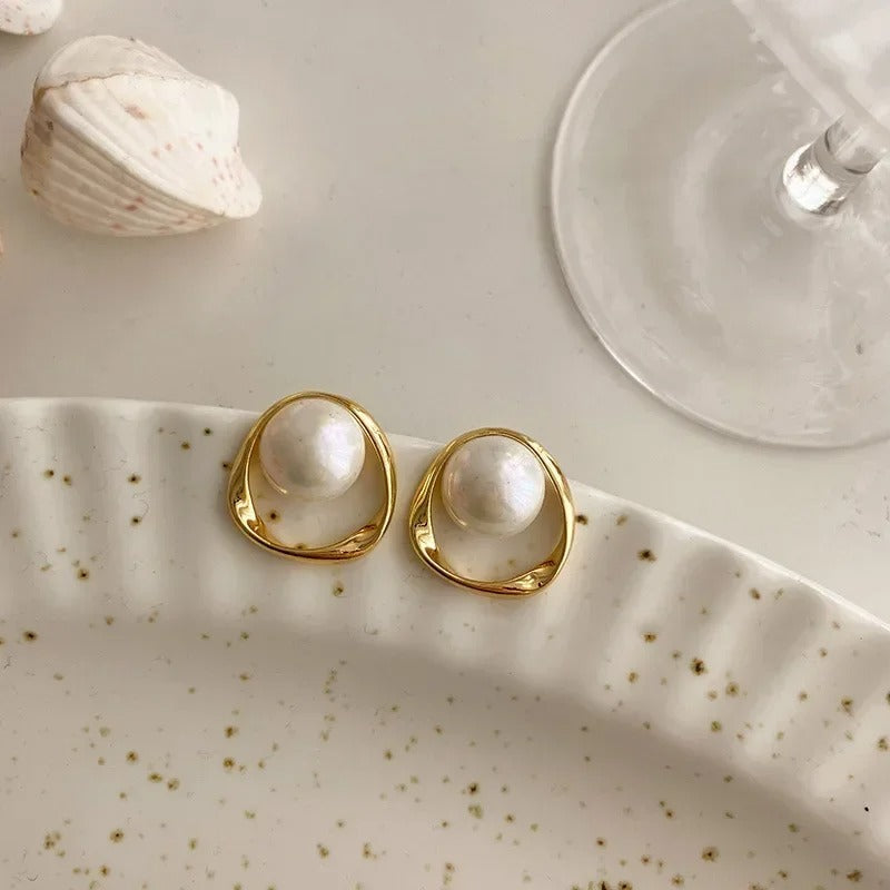Emma Vintage Pearl Earrings-Westeryn