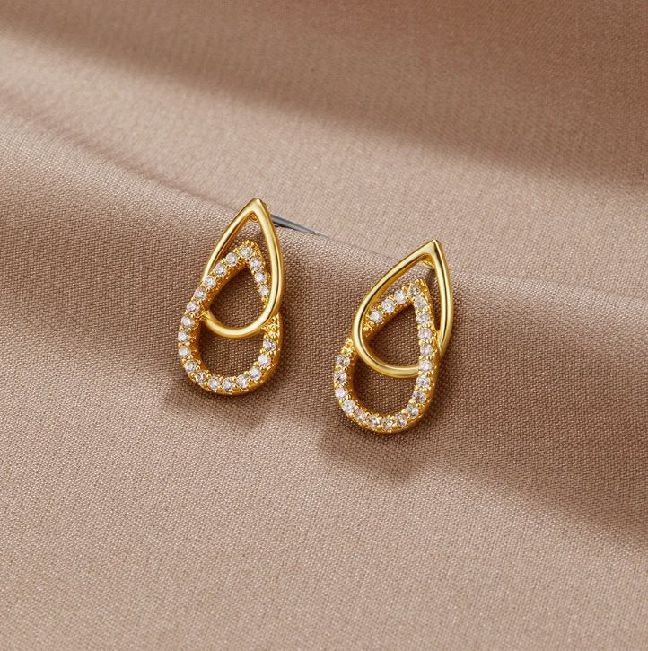Lin Droplet-Shaped Link Earrings-Westeryn
