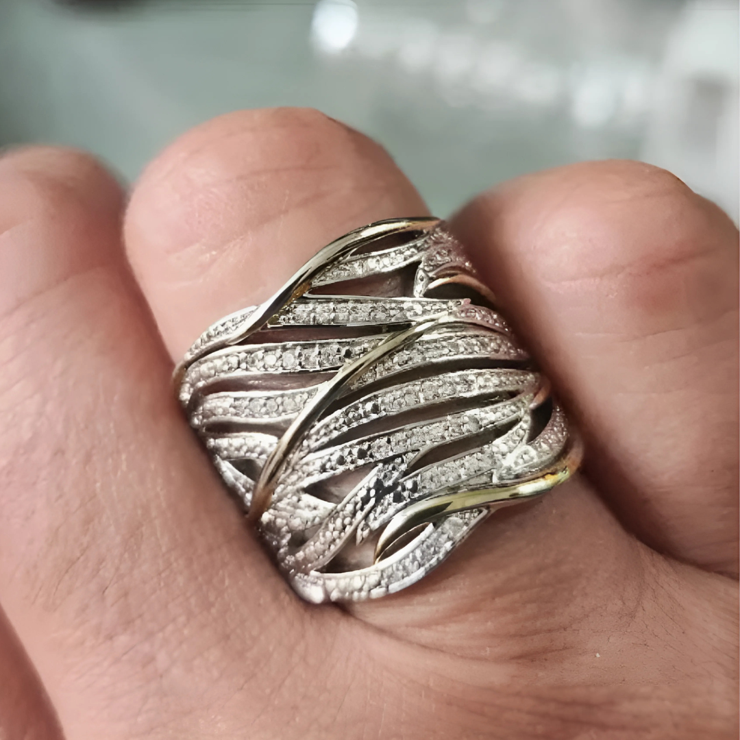 Elegant Multilayer Twisted Ring-Westeryn