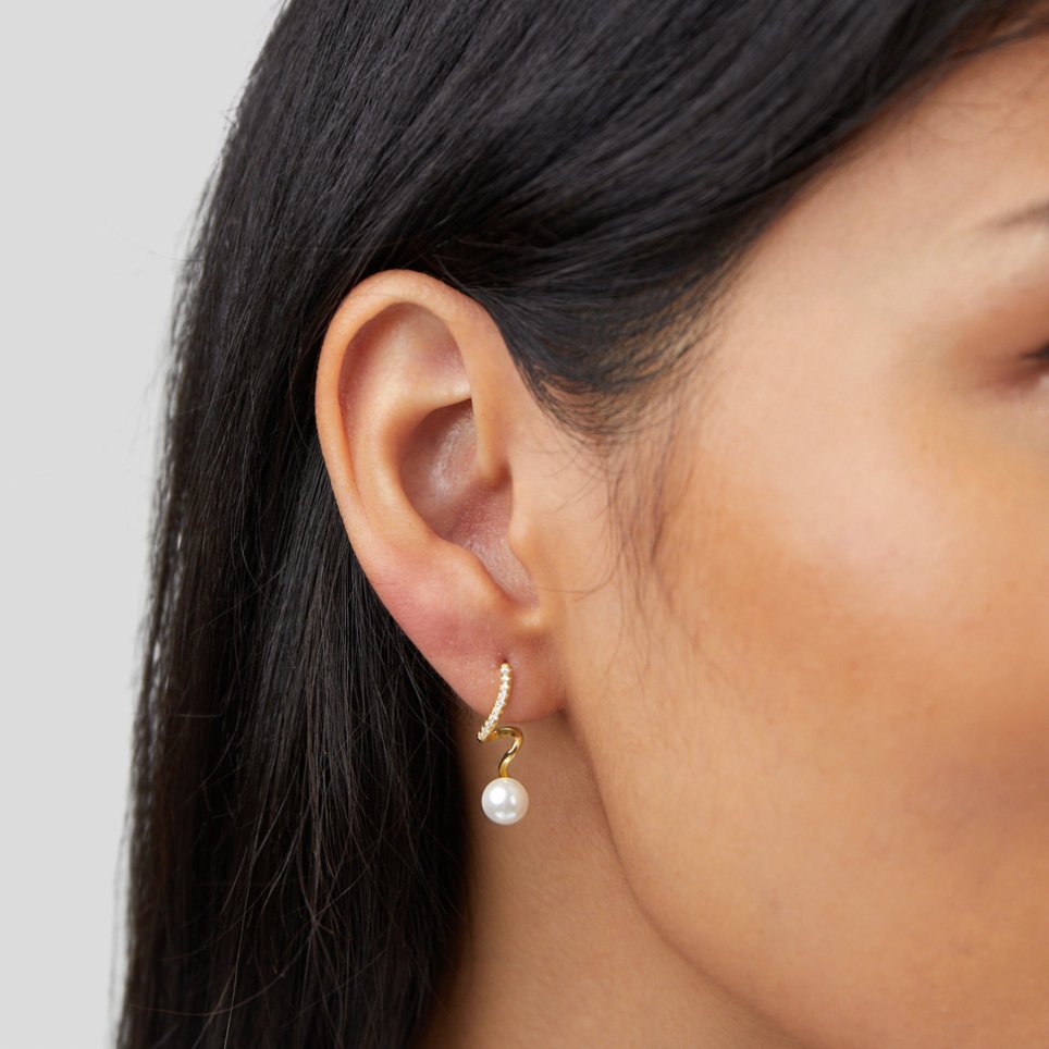 Tam Pearl Wave Earrings-Westeryn