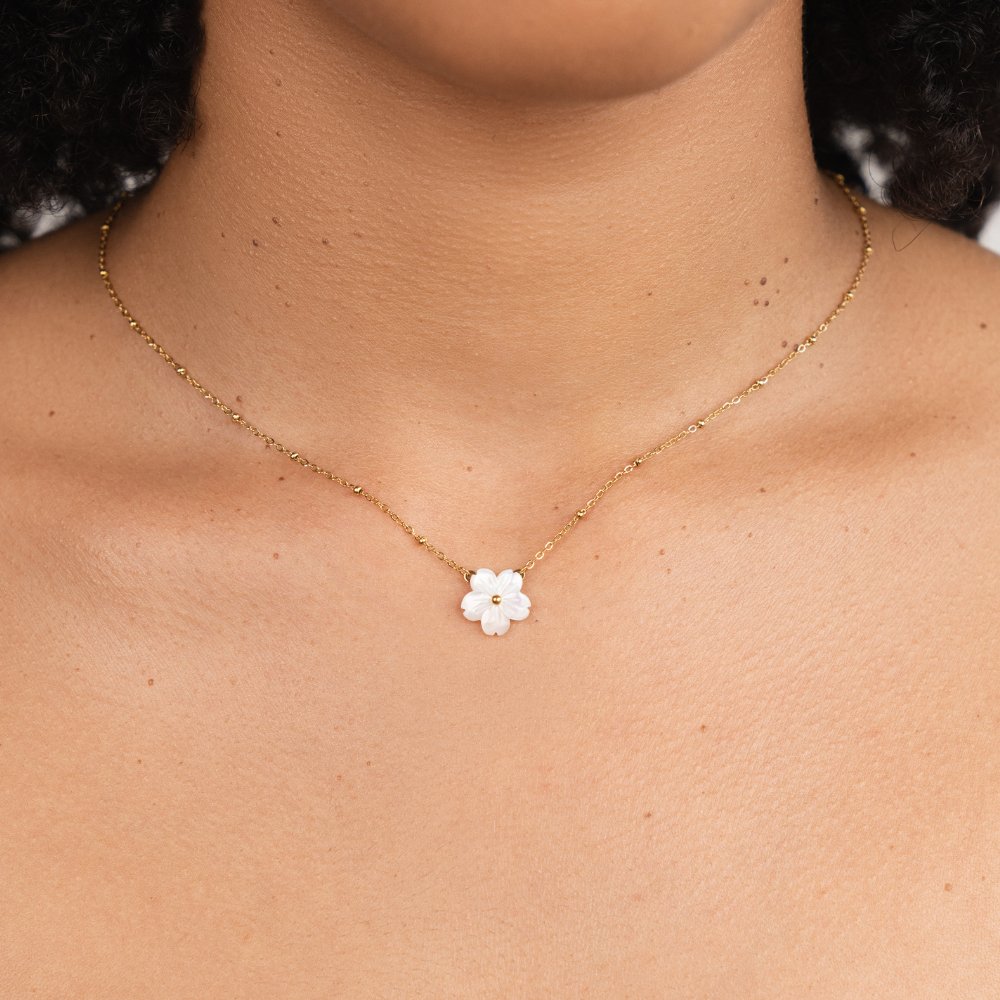 Magnificent Flower Necklace-Westeryn