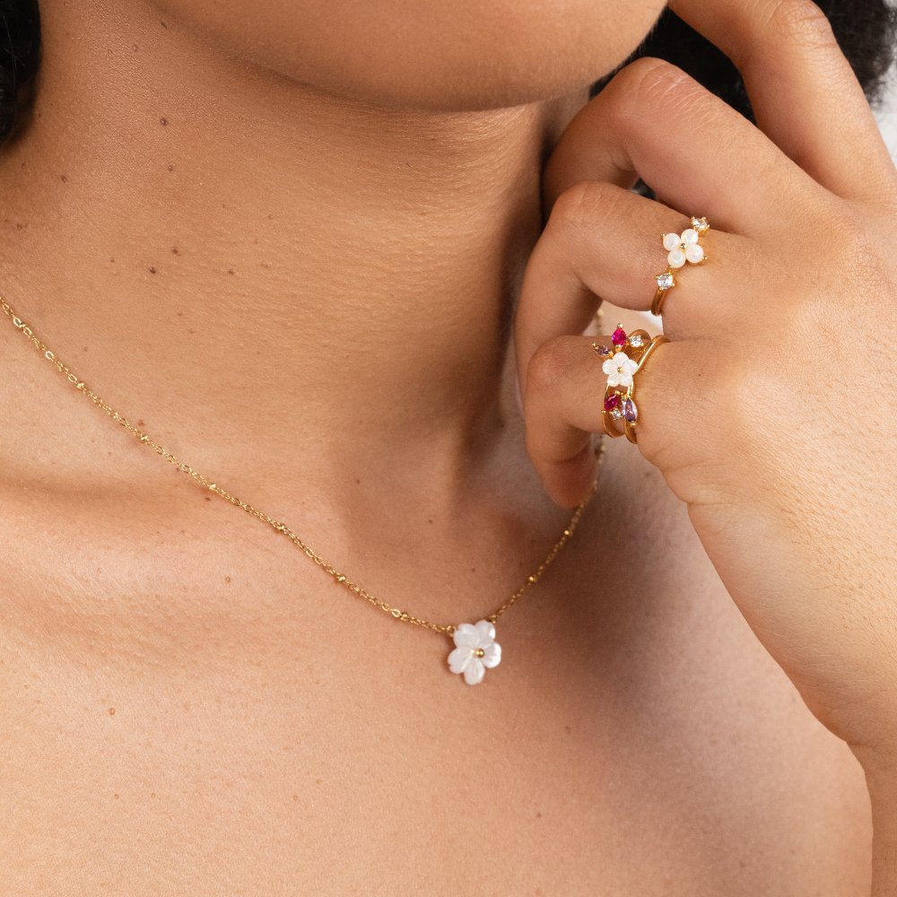 Magnificent Flower Necklace-Westeryn